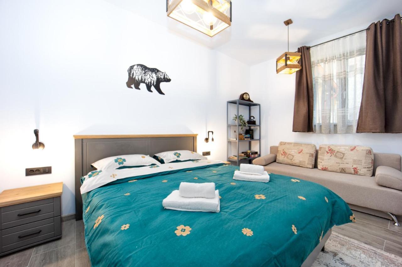 The Bear'S Den In Old City Centre Braszów Zewnętrze zdjęcie