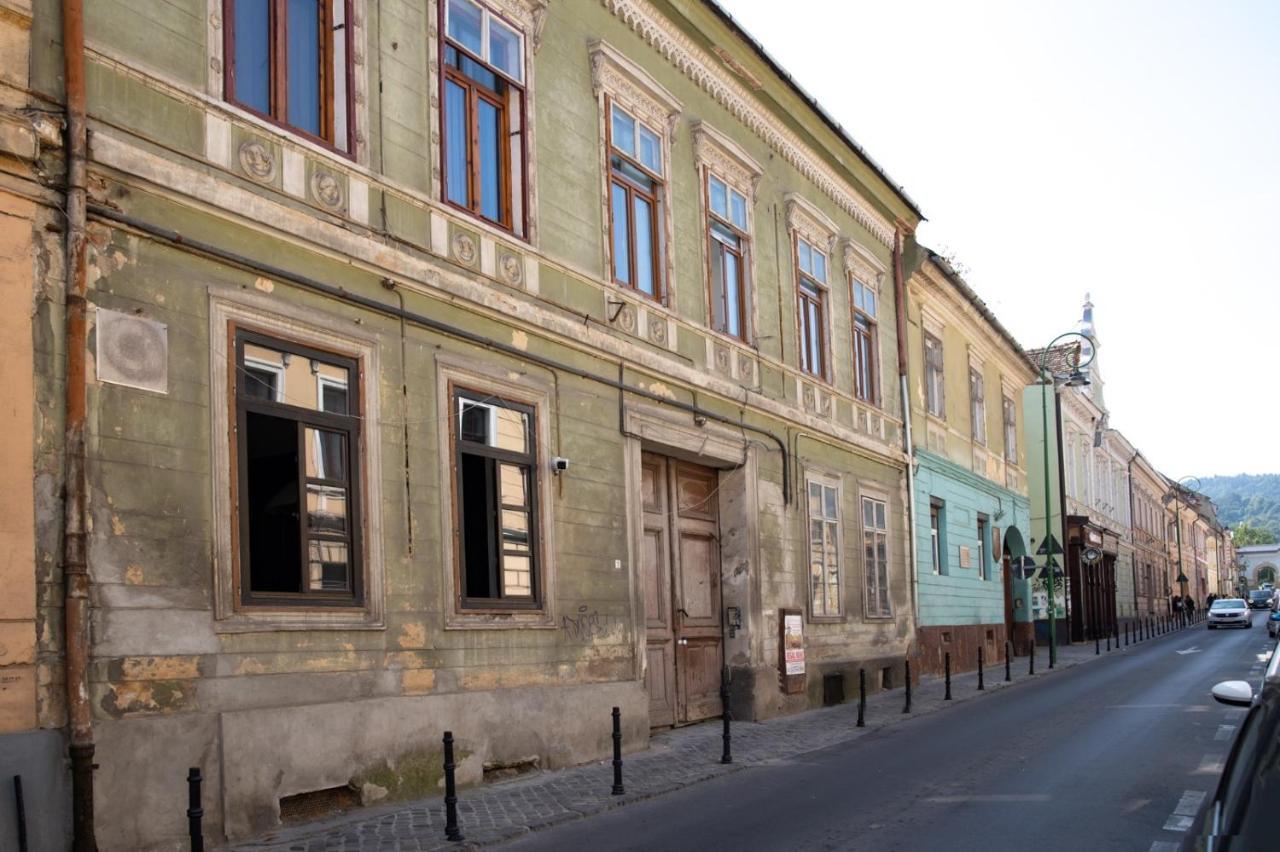 The Bear'S Den In Old City Centre Braszów Zewnętrze zdjęcie